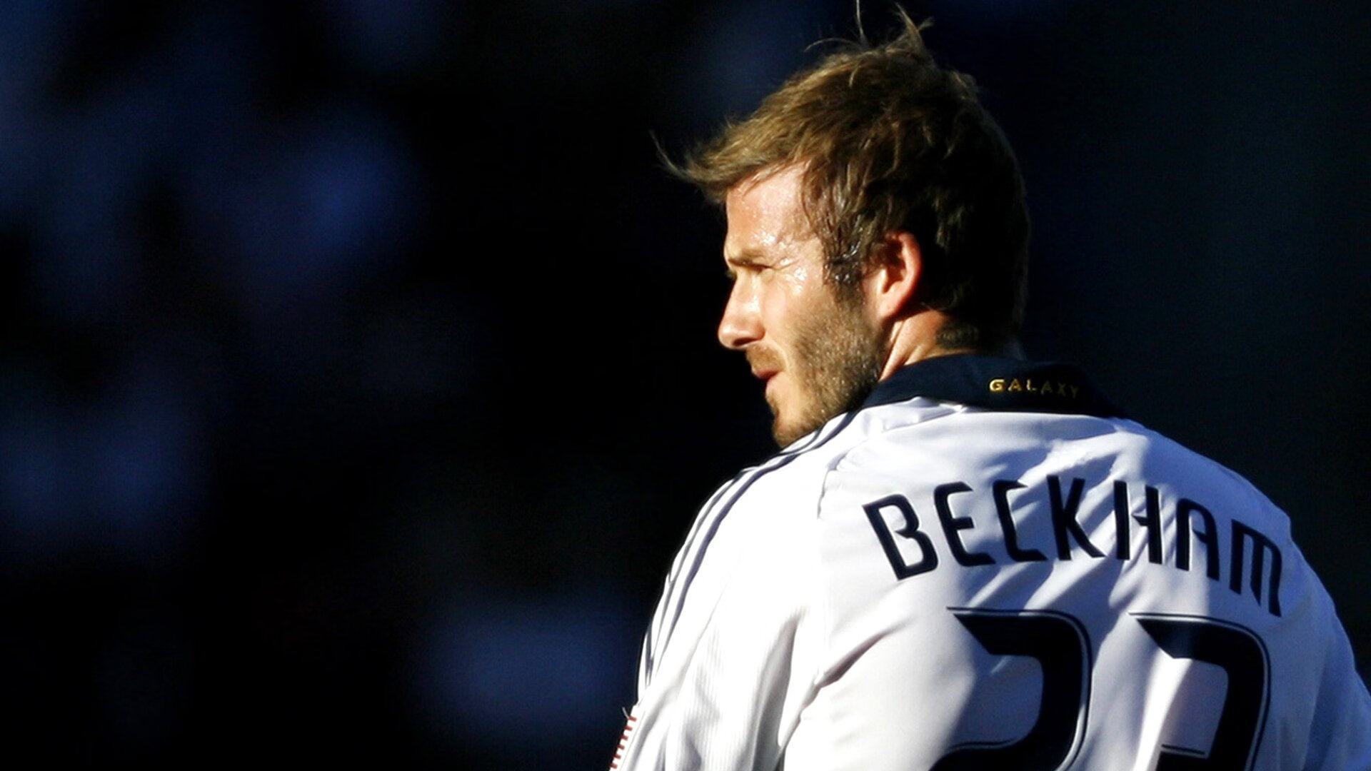 爱游戏体育官方网站-曼联阵容调整多名年轻人获得机会，曼联队伍